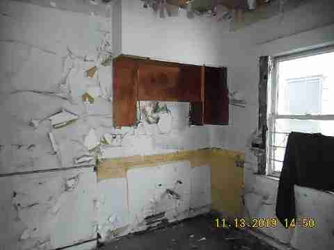 4393 Larchmont (5)_m.jpg